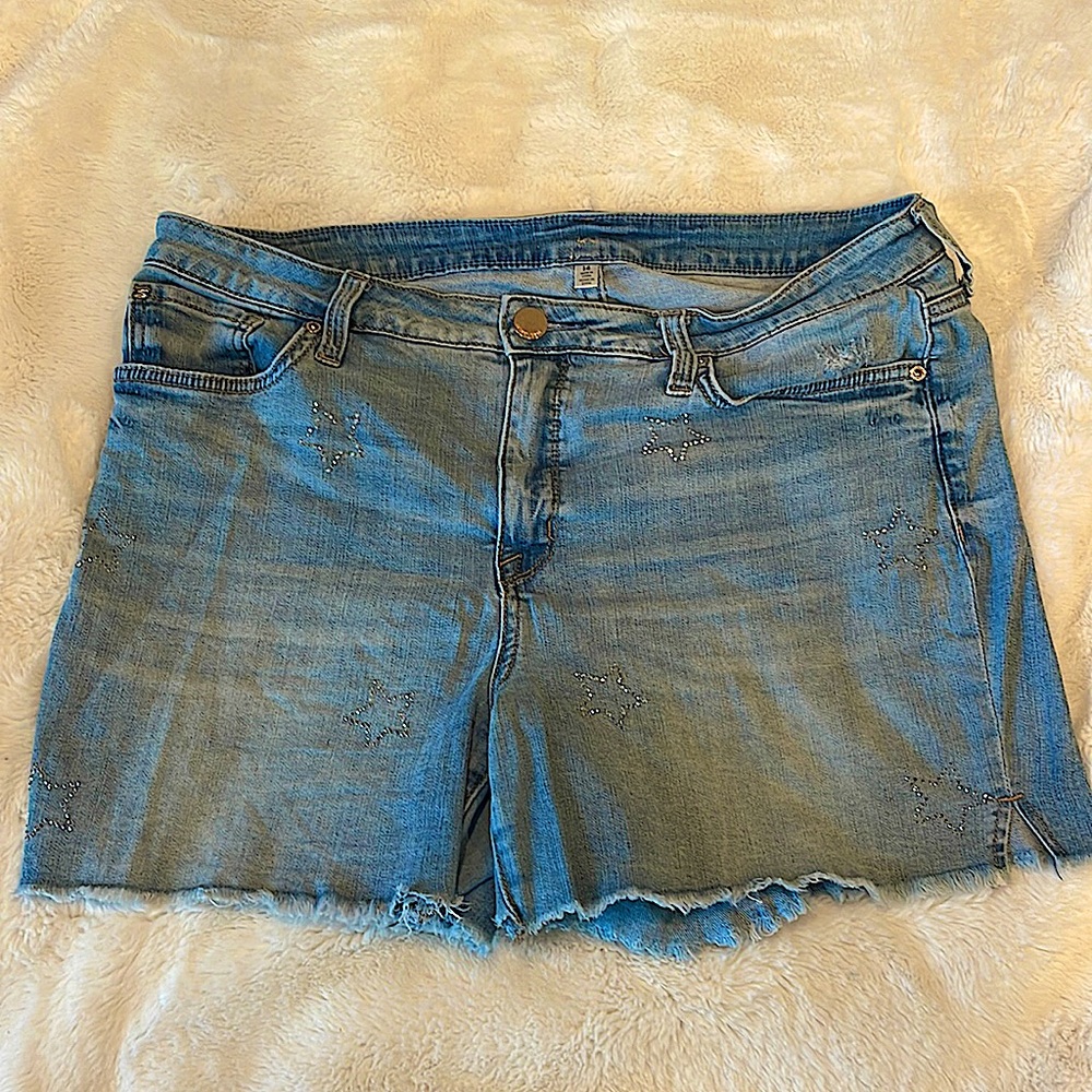 Women’s Seven7 Jean Rhinestones STAR shorts size 14
